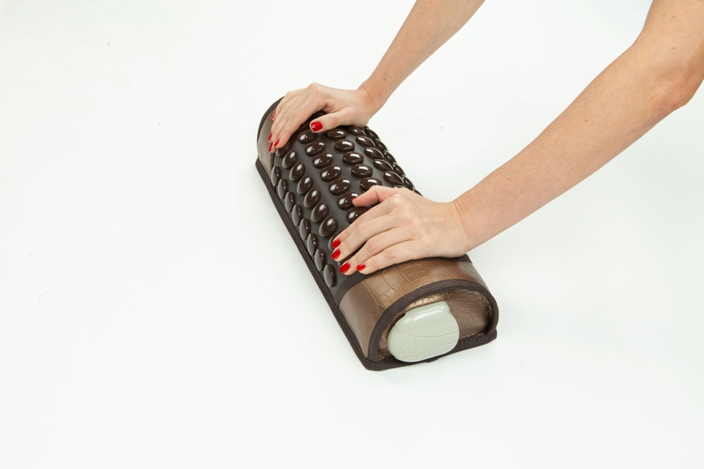 Tourmaline-Powered-Pebble-002T-Pillow-InframatPro (11)