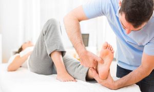 One 40-minute reflexology session per day for six days resulted in an immediate increase in breast milk volume among mothers who birthed preterm infants.