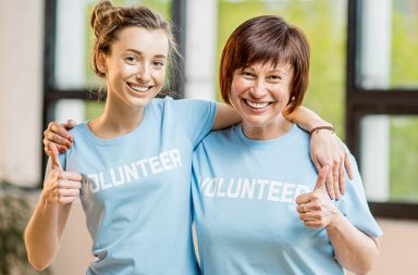 Many organizations seek massage volunteers—and although pay doesn’t come in the form of money, rewards do come in the form of new connections, experiences and education.