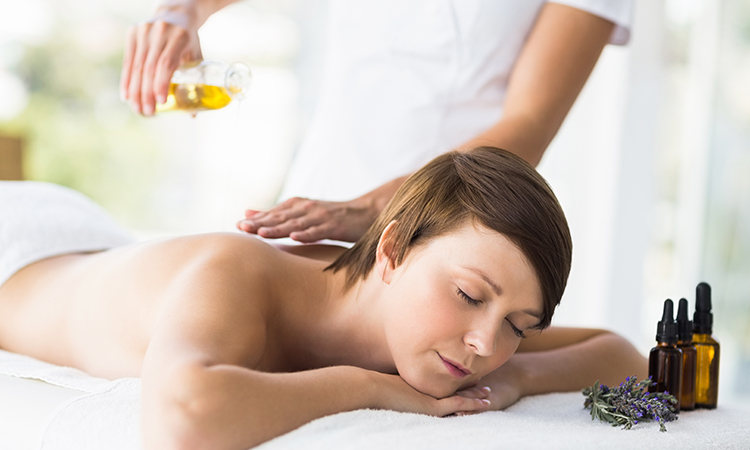 Holistic Aromatherapy Provides a Wake-Up Call to the Senses